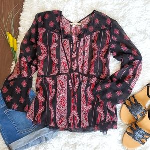 Avec Les Filles Women's Sheer Boho Blouse Size Large Black Red Floral Flowy